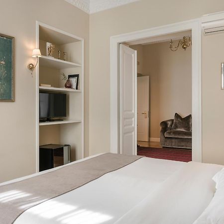 Noble Suites Aten Exteriör bild