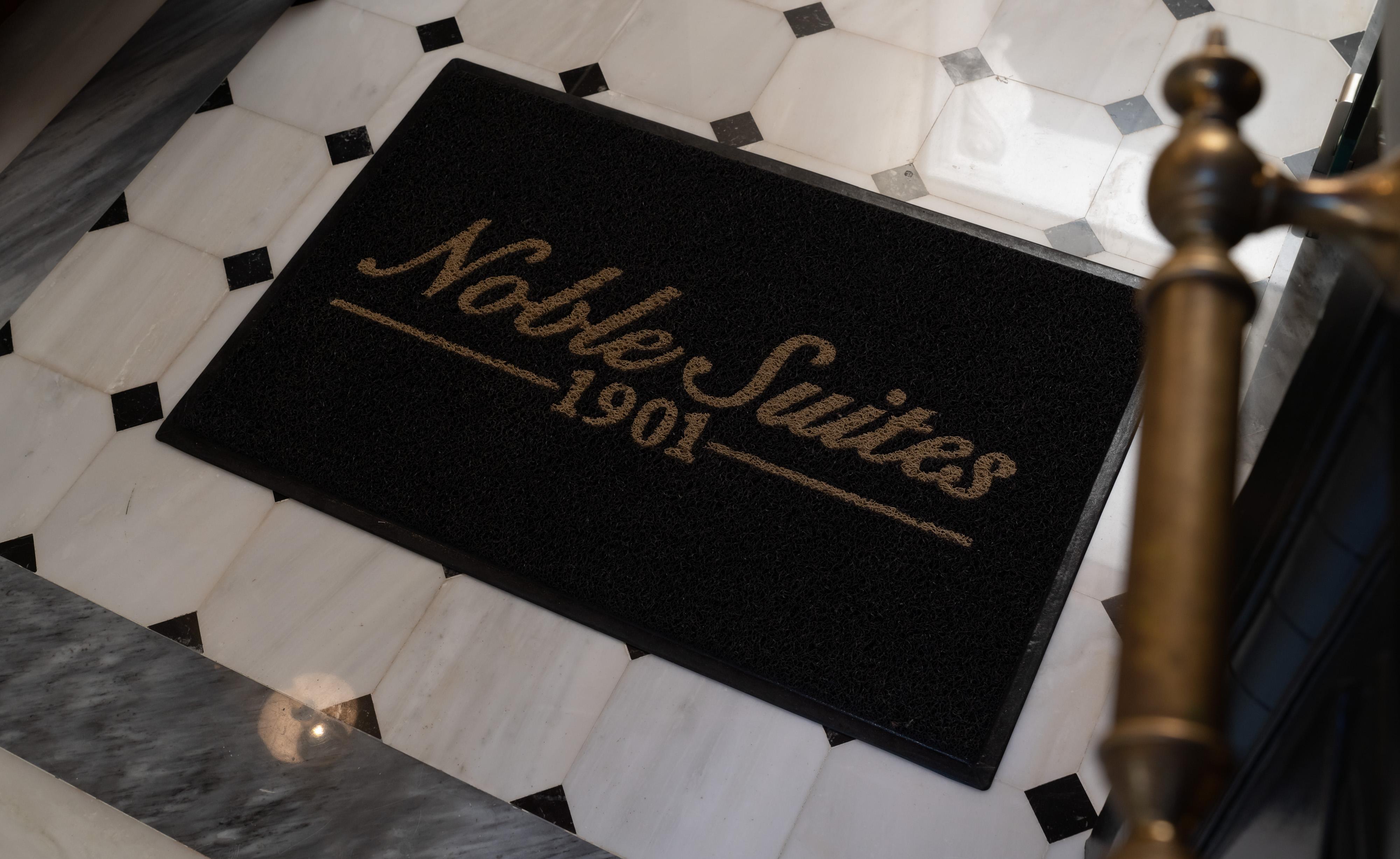 Noble Suites Aten Exteriör bild