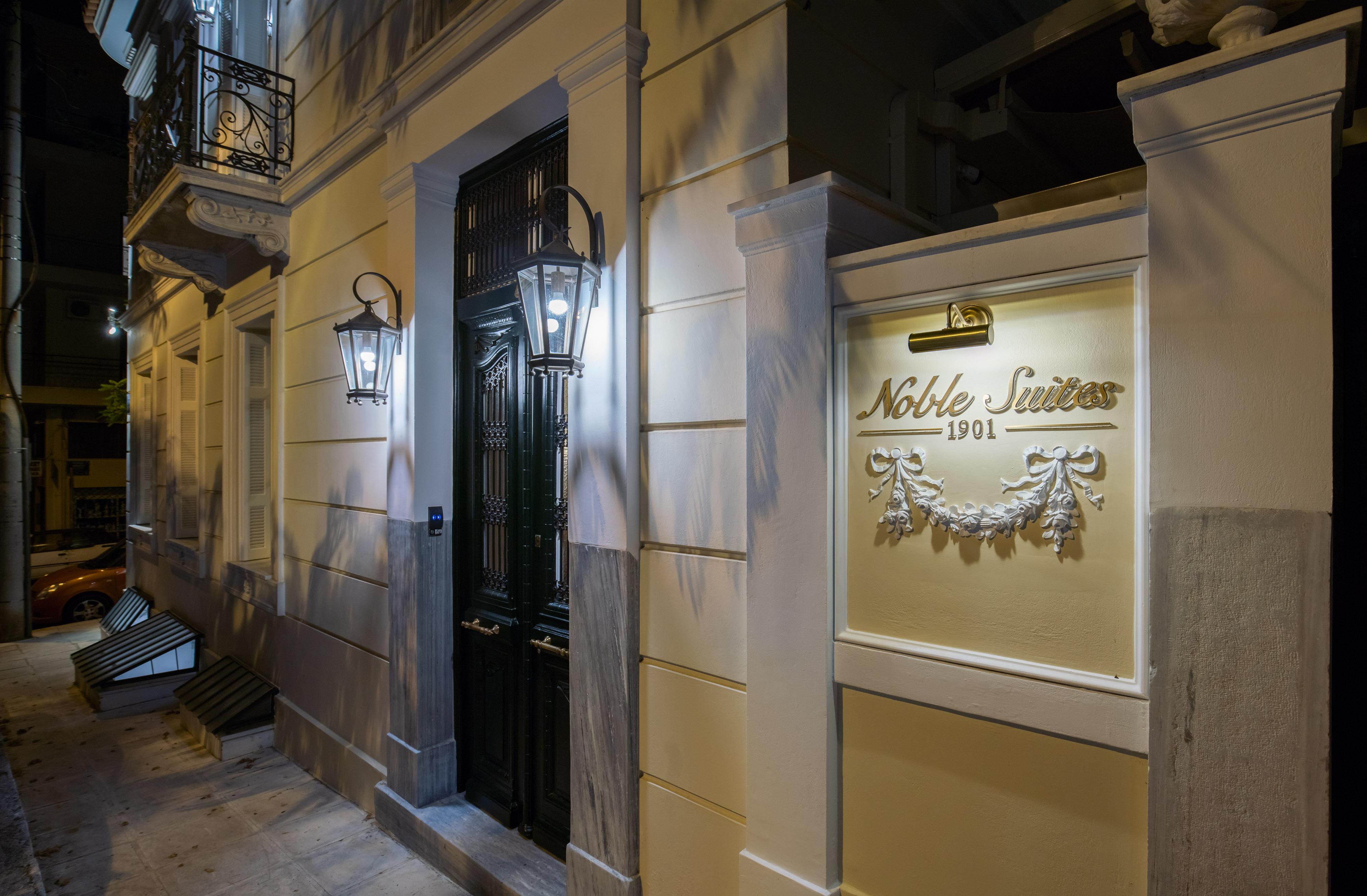 Noble Suites Aten Exteriör bild