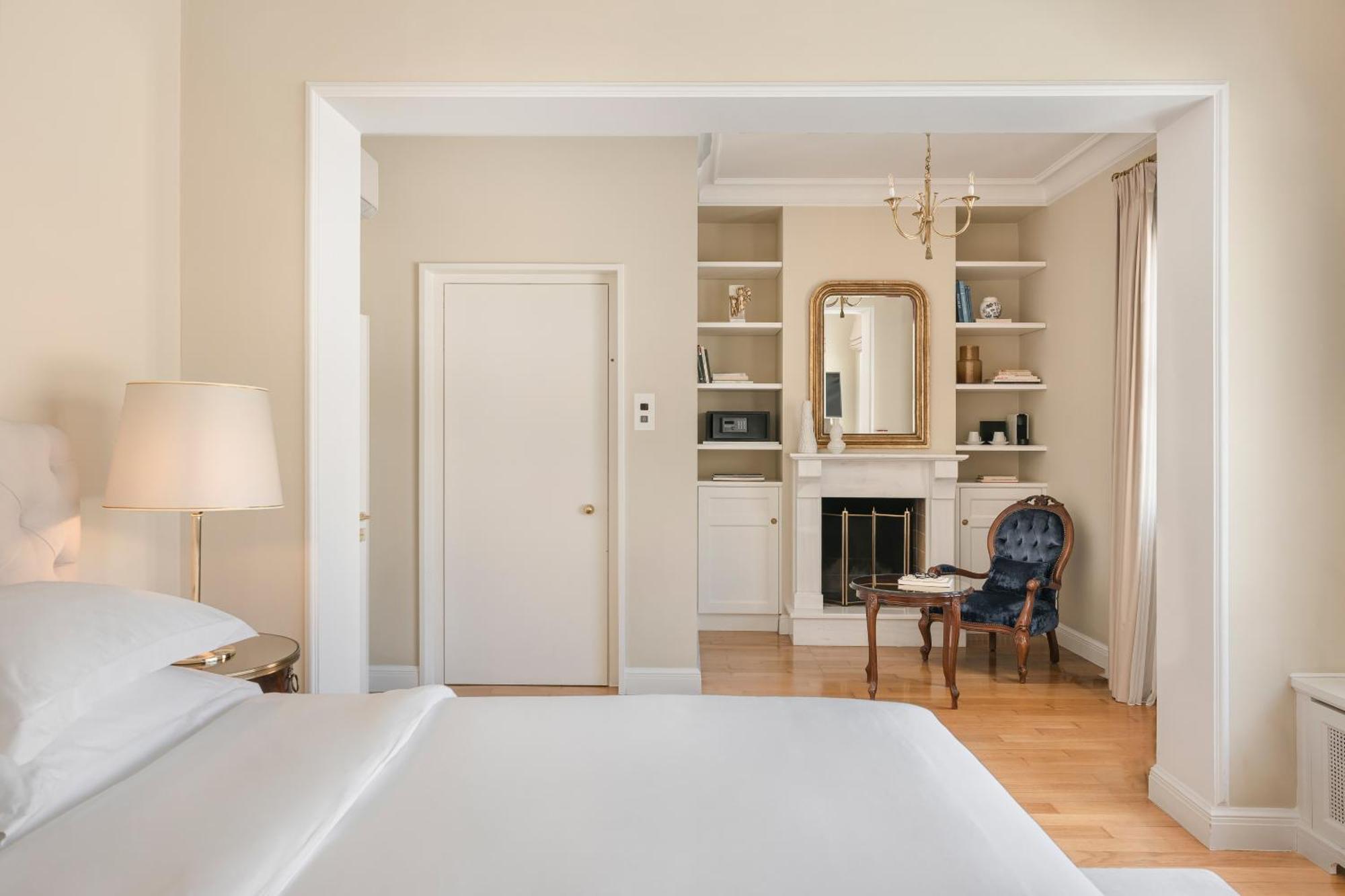 Noble Suites Aten Exteriör bild
