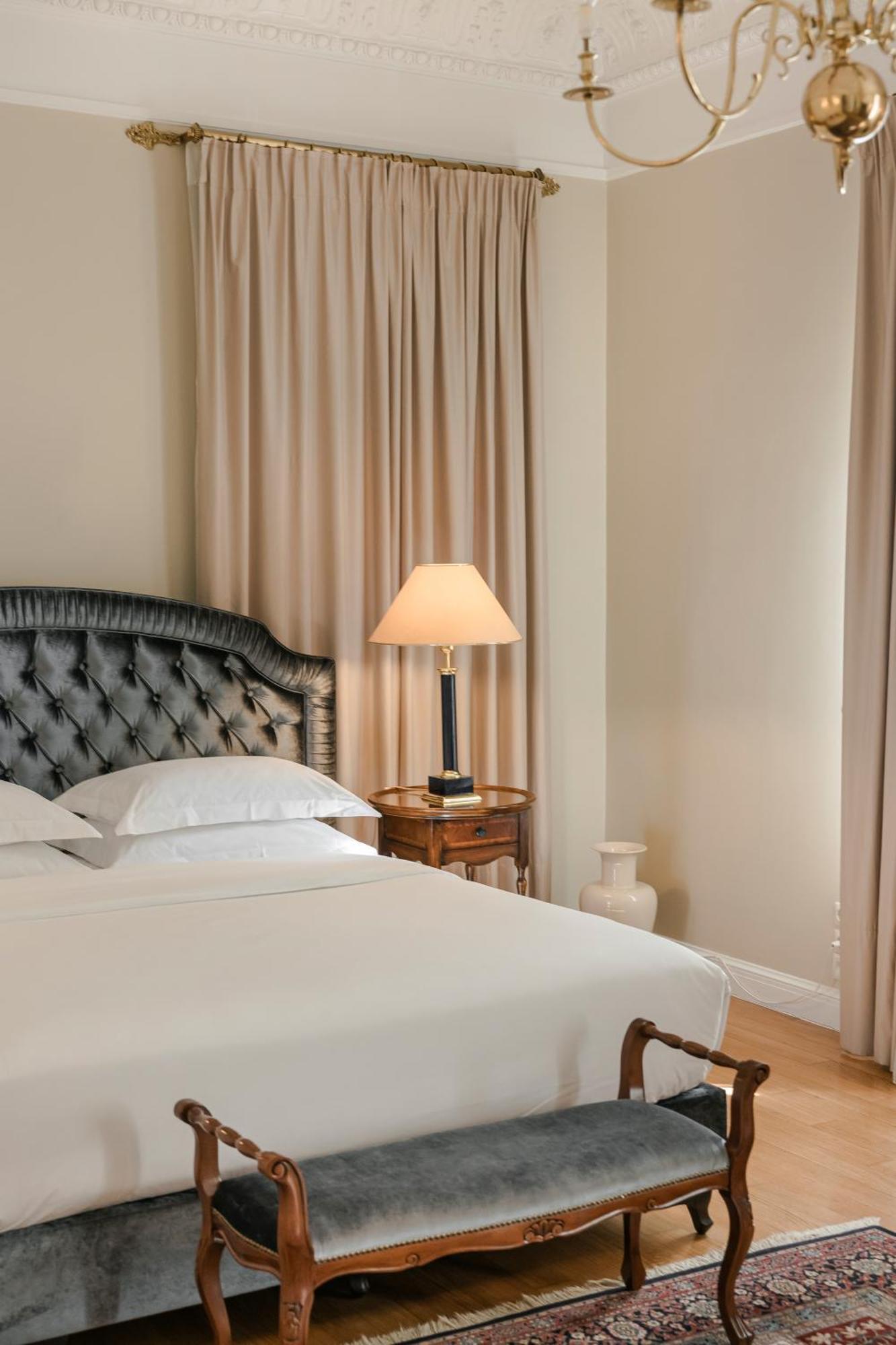 Noble Suites Aten Exteriör bild